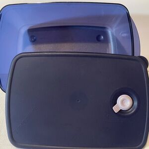 Tupperware microwave cookwares